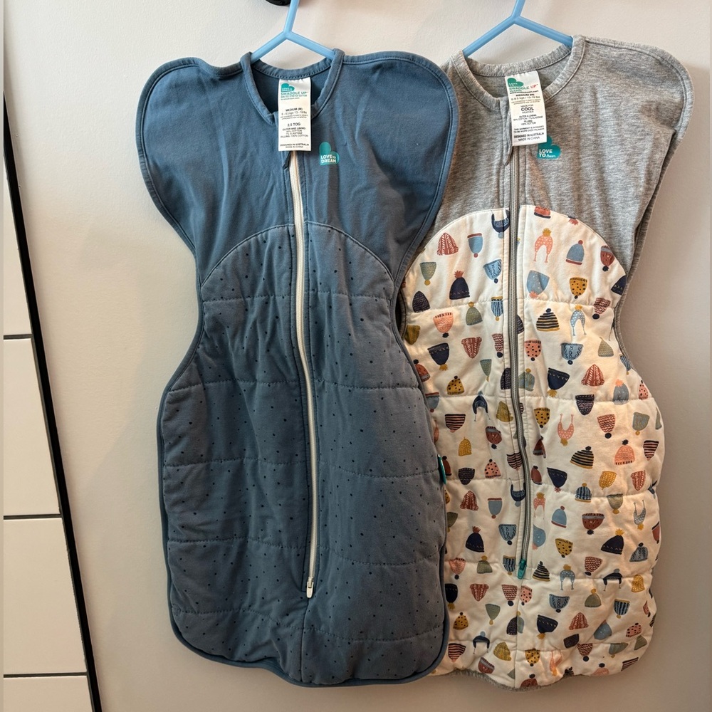 LIKE NEW Set of 2 Love to Dream 2.5 TOG Sleep Sacks — Size Medium
